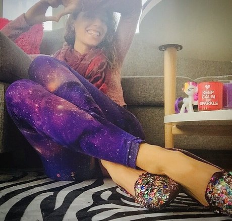 Vanessa Lengies star nude pic