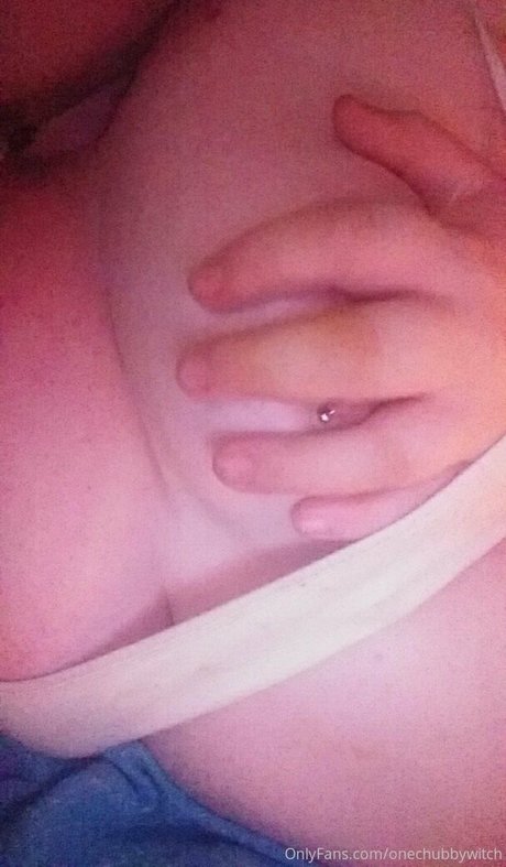 onechubbywitch model porn pics