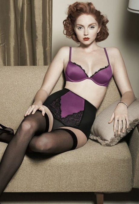 Lily Cole free model picture