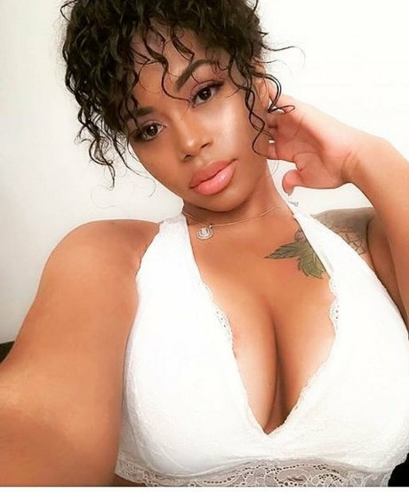 Strella Katt best star photos