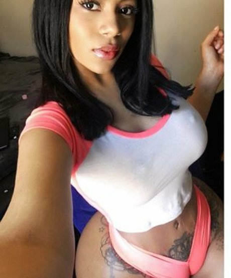 Strella Katt pornstar erotic image