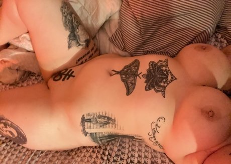 Satanslilslut6969 star naked archive