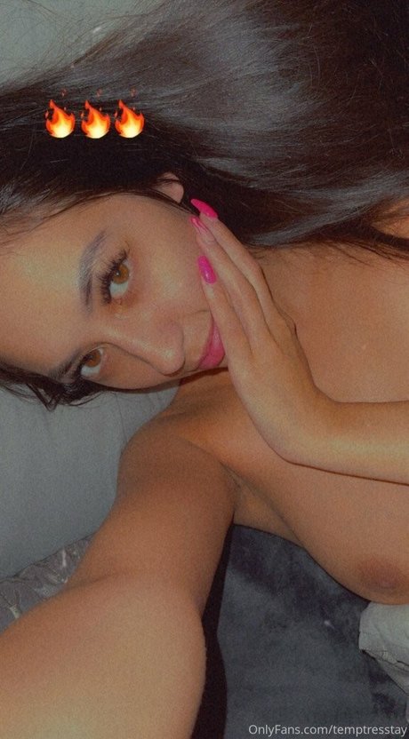 Lil Asian Princess model nude photo