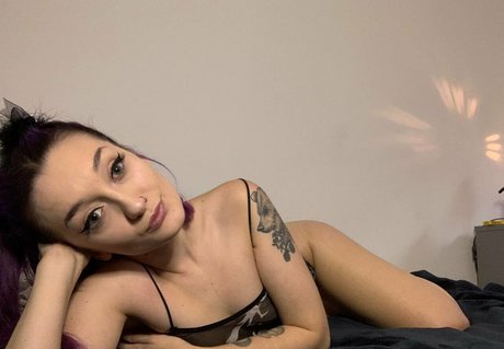 pussy 18 actress pics