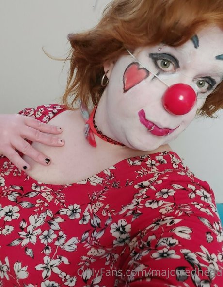 majorredhead model sexy pic