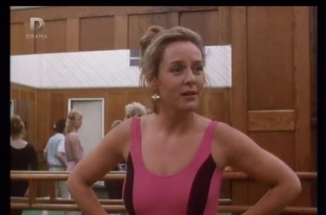 Amanda Burton sex model pic