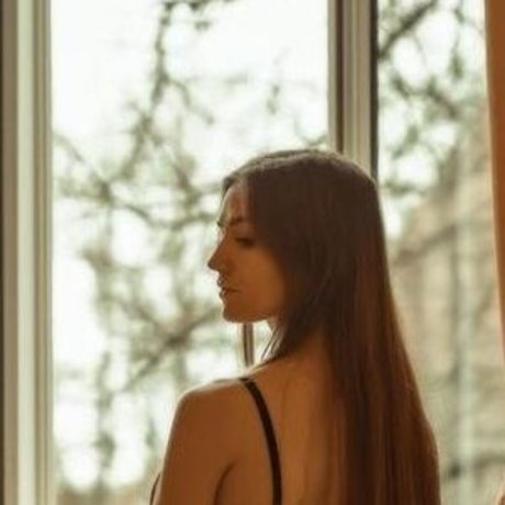 Ivyuntold model porn image