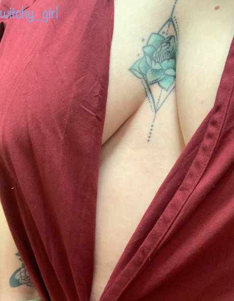blonde muscle onlyfans sexy image