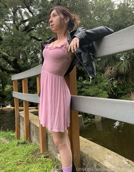 swallowpeaches pornstar sex photo