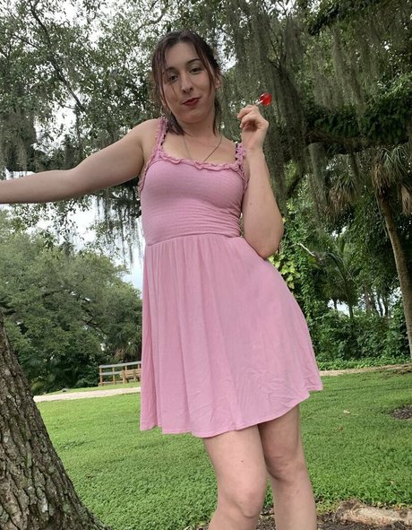 swallowpeaches naked star pictures