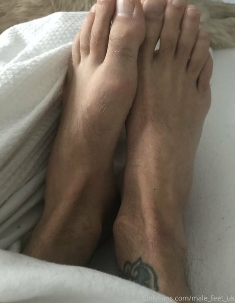 male feet uk top profile image