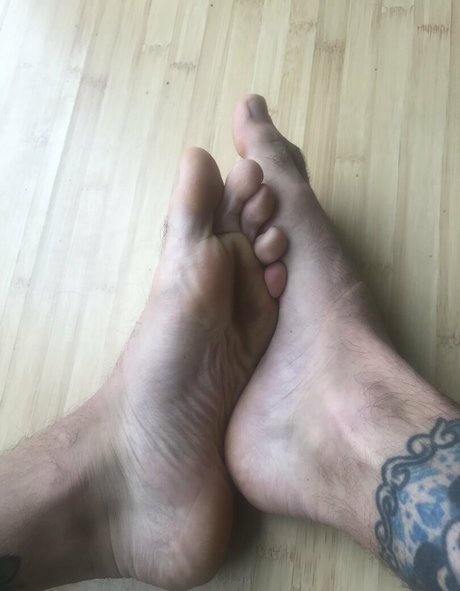 male feet uk exclusive model picture