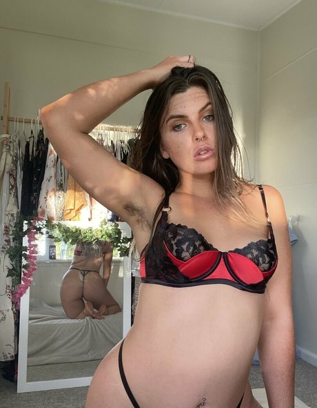 muscular women onlyfans hot naked photo