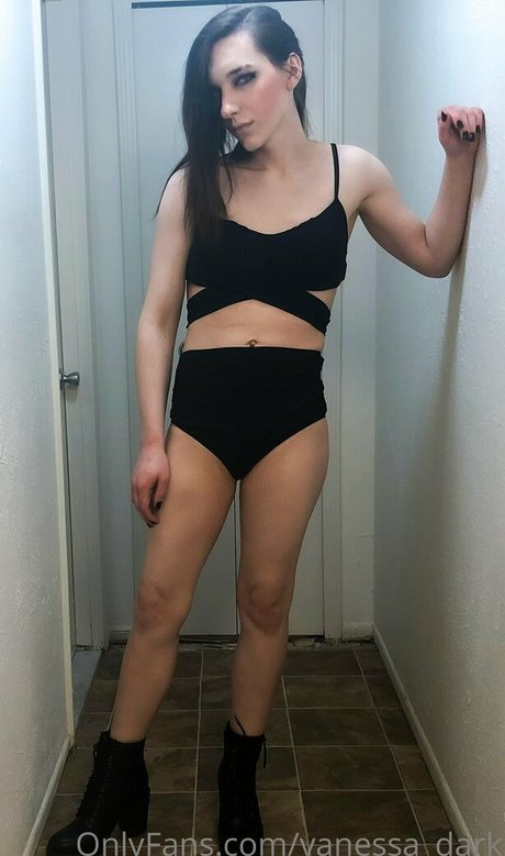 vanessa dark exclusive star photo