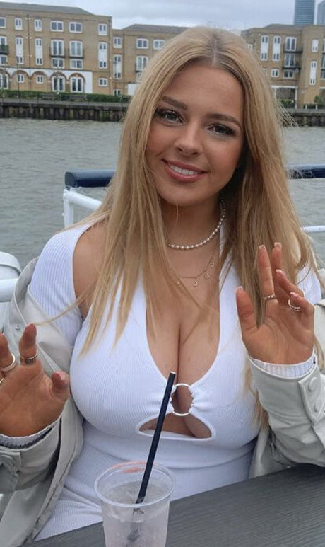 Chloe Ilsley nice actress gallery