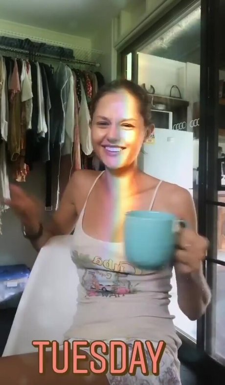 Isabelle Cornish pornstar sex archive
