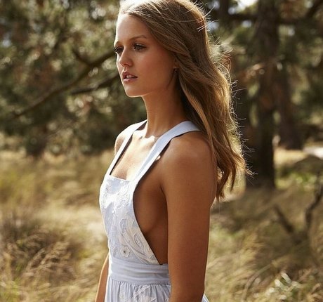 Isabelle Cornish star beautiful picture