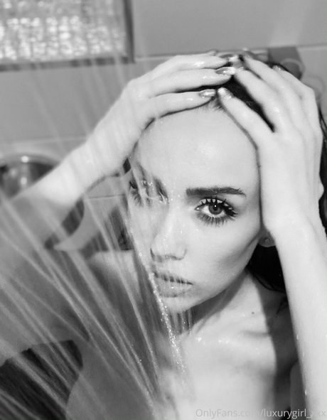 Kristina Sweet star sexy images