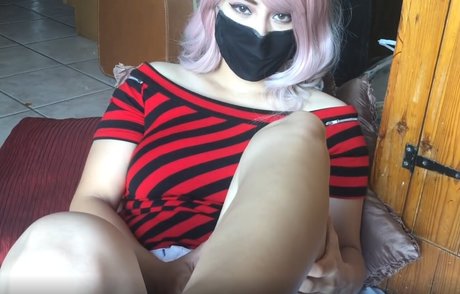 Haidi Feet Asmr pornstar sexy photo