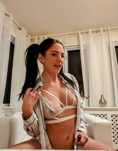 ylissaprettymanfree pornstar beautiful archive