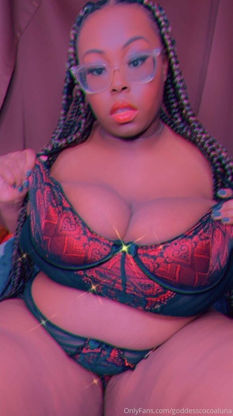 GoddessCocoaLuna pretty model pictures