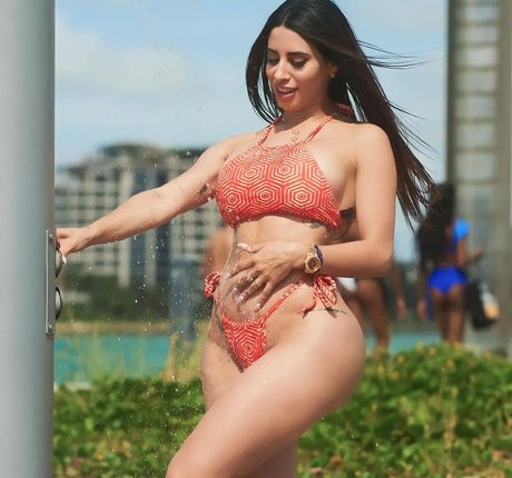 Jasleen Brar naked star photo