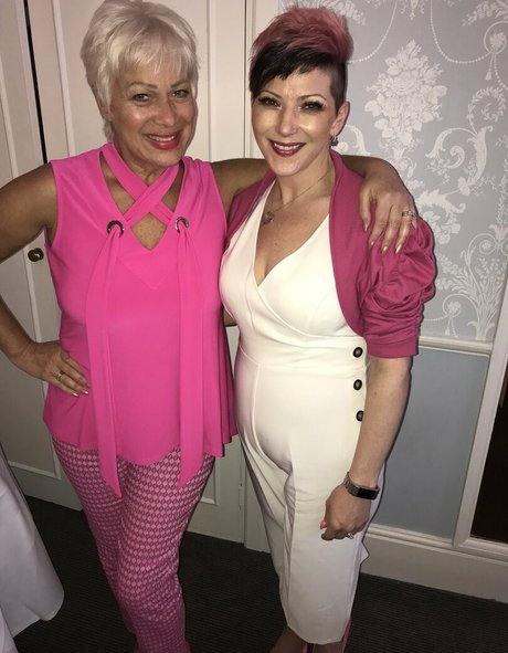 Denise Welch beautiful model picture