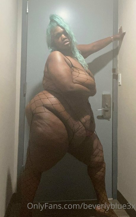 beverlyblue3x nice actress image