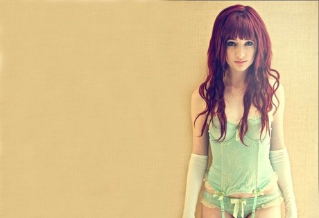 Susan Coffey adult model photo