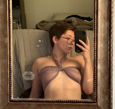 kitty xxx onlyfans naked archive