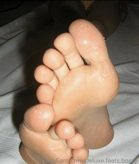 deluxe feets booty pornographic actress pic