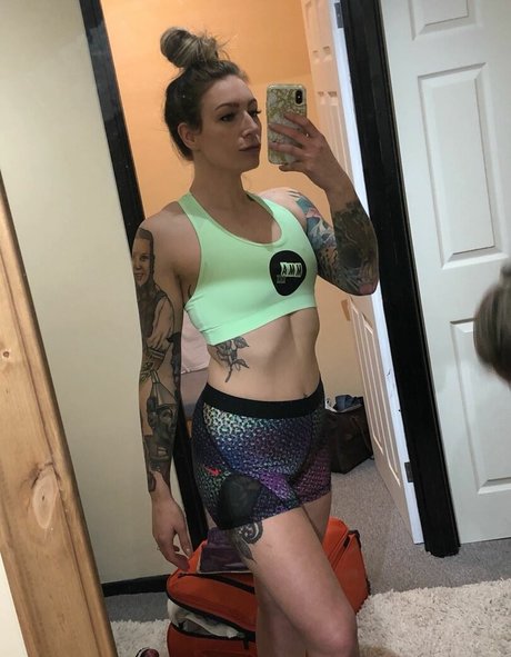 alexxavice pornstar free img