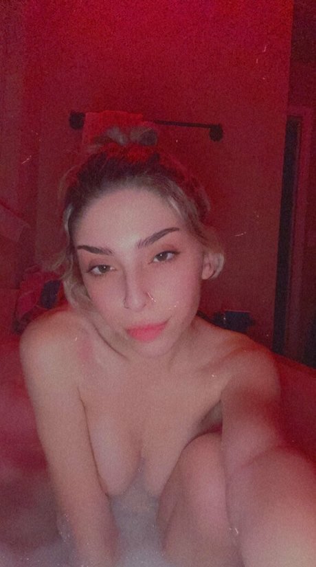 sarahnadler model naked pic