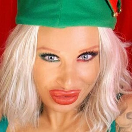 sophieaslut nude actress archive