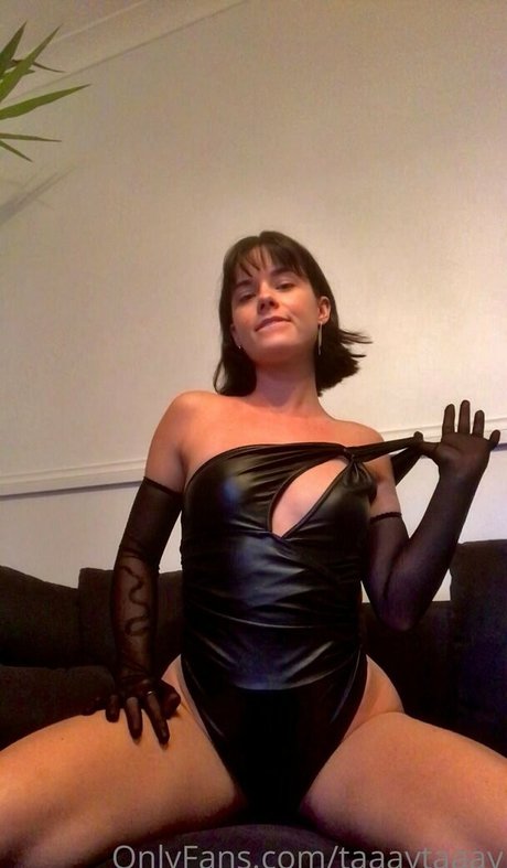 taaaytaaay top profile image
