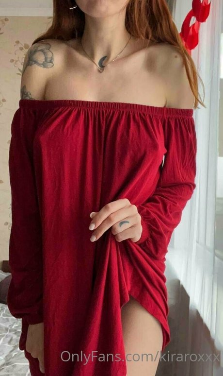 kiraroxxx nude model pic