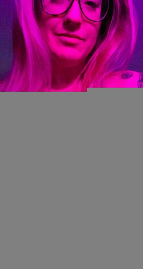 onlymiaux pornstar nudes images