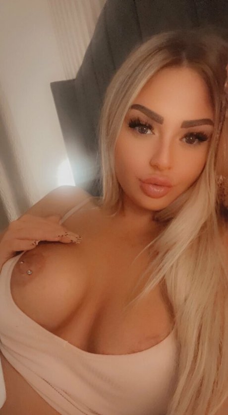 nadiarosexx star adult image