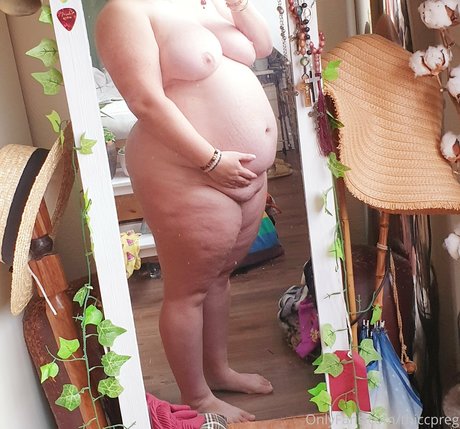 thiccpreg nudes pornstar image