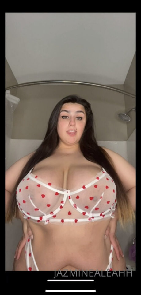 Jazminealeahh naked model images