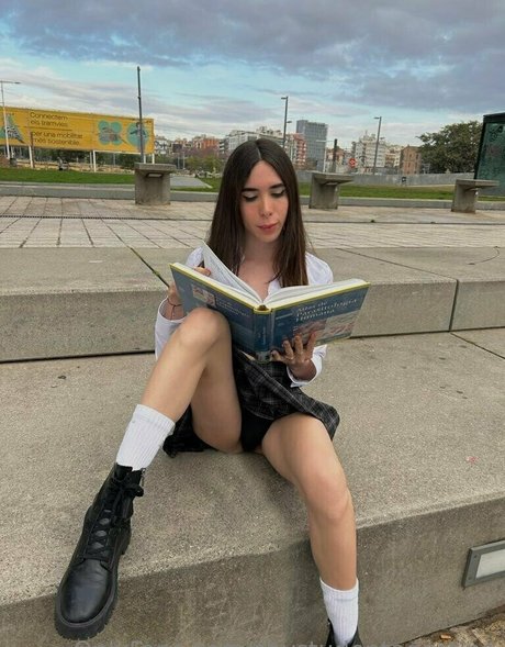 shystudentagostina best actress image