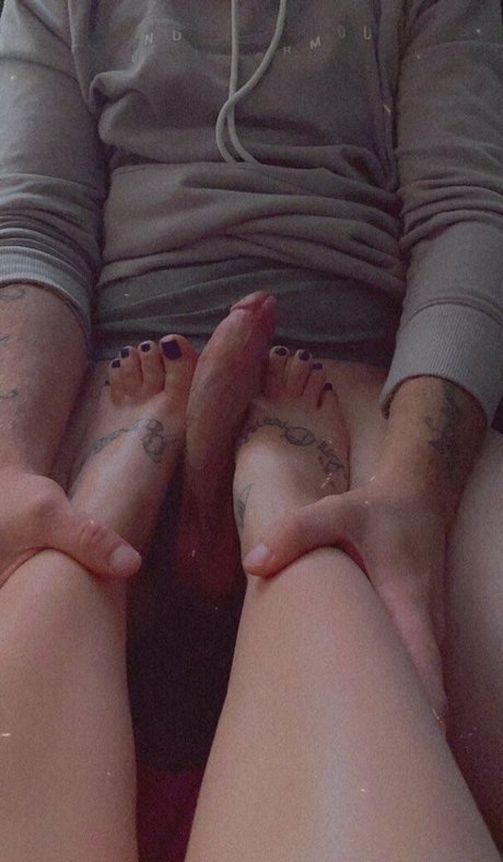 short hair teen onlyfans erotic image