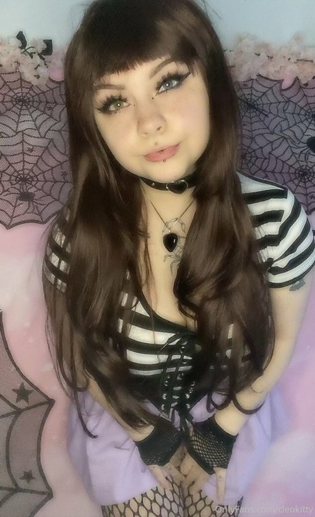 Lilpocketcleo pornstar pretty img