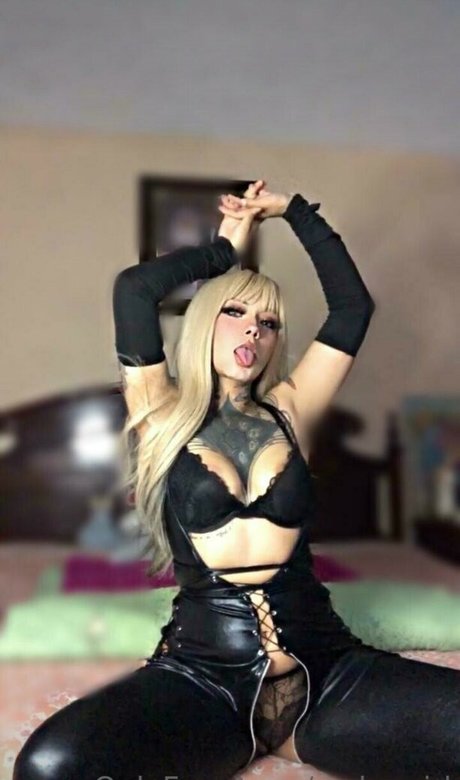Sadoogirl erotic model pics