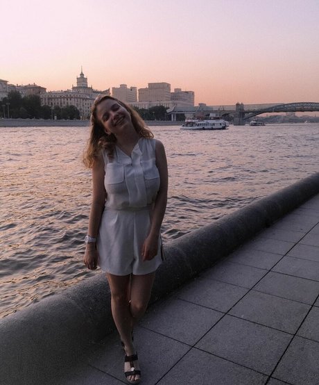 Anastasia Kot hot actress images