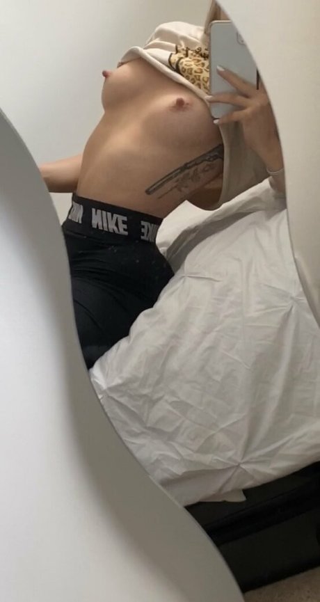tits onlyfans naked images