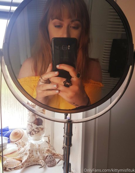kittymisfituk star beautiful img