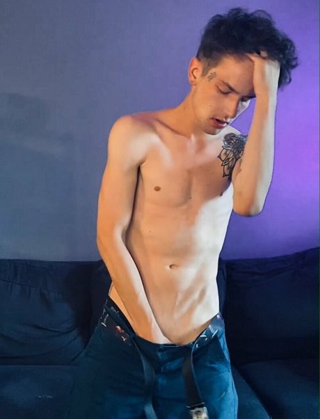 chrisoflyng model nudes photo
