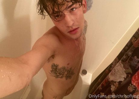 lesbian onlyfans best picture
