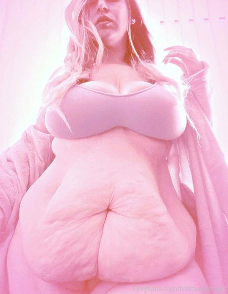 misslunamagic pornstar naked photo